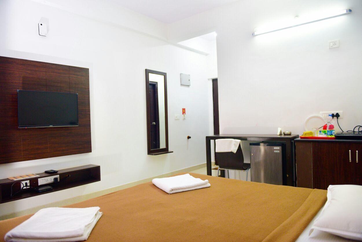 Varsha Enclave- Trinity House Aparthotel Mysore Luaran gambar